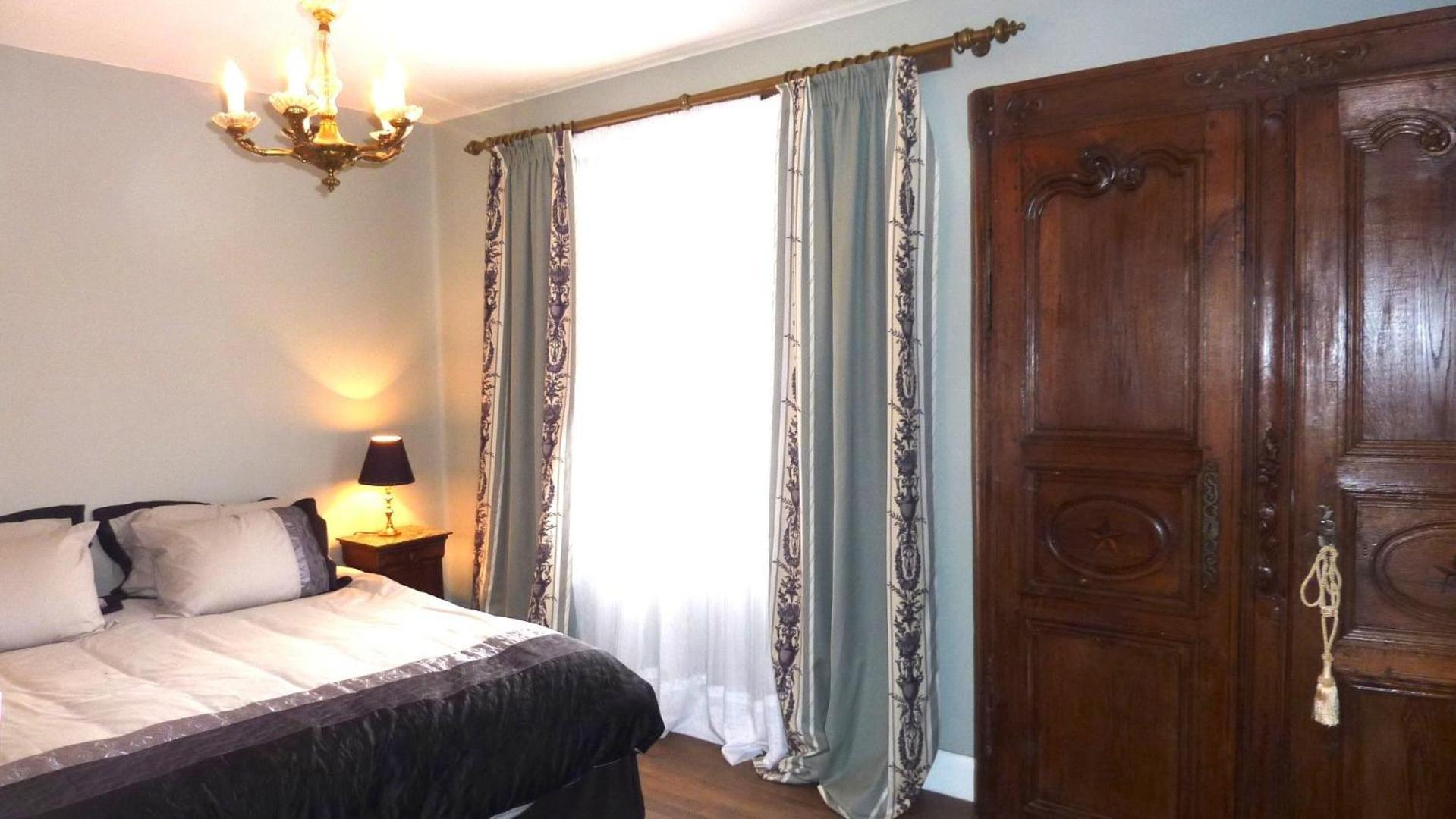 Le Logis B&B  La Trimouille Extérieur photo