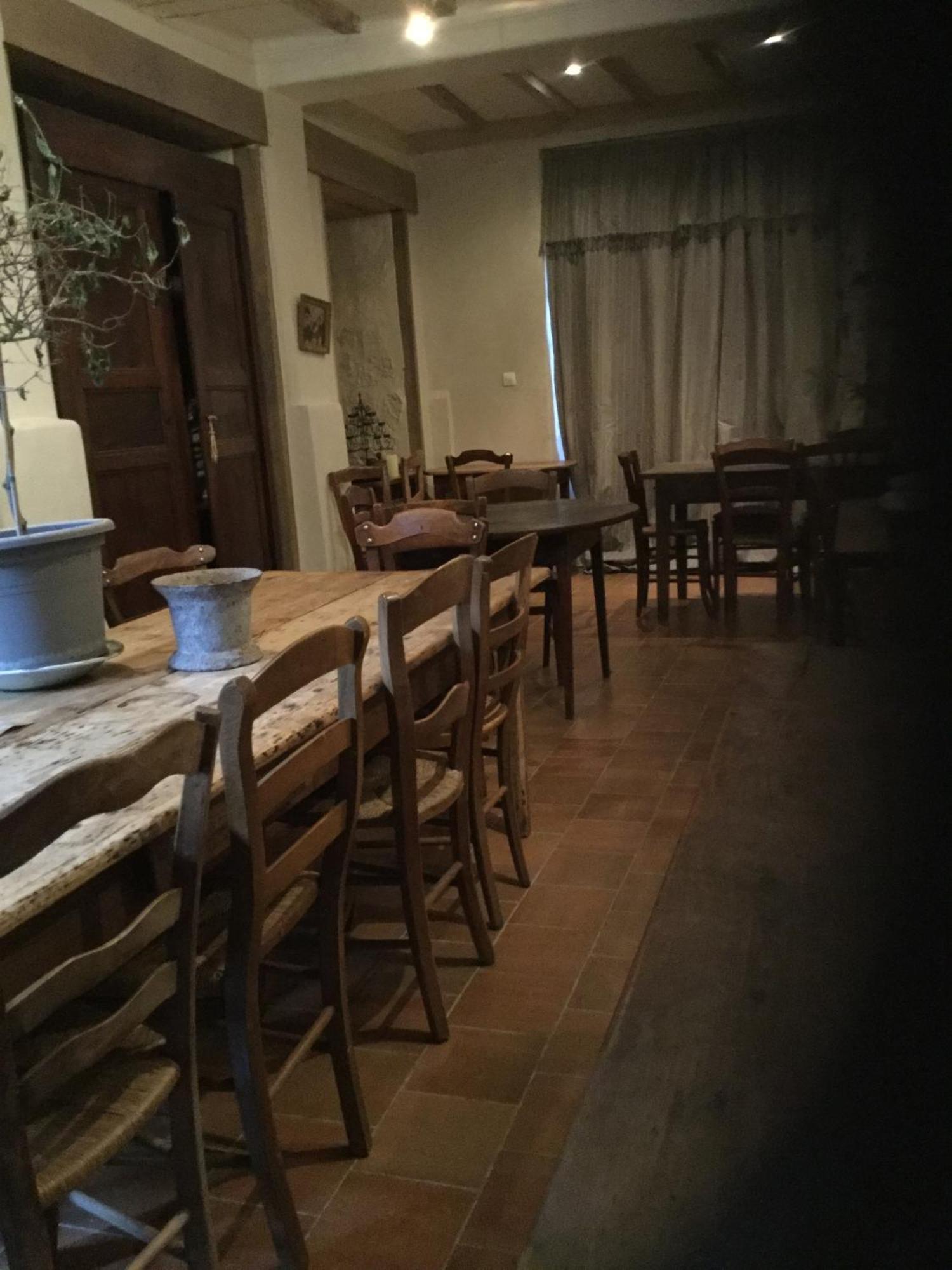 Le Logis B&B  La Trimouille Extérieur photo