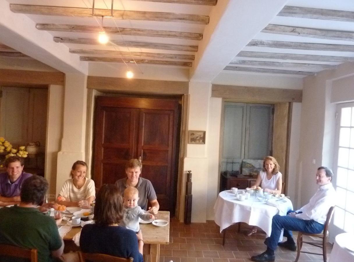 Le Logis B&B  La Trimouille Extérieur photo