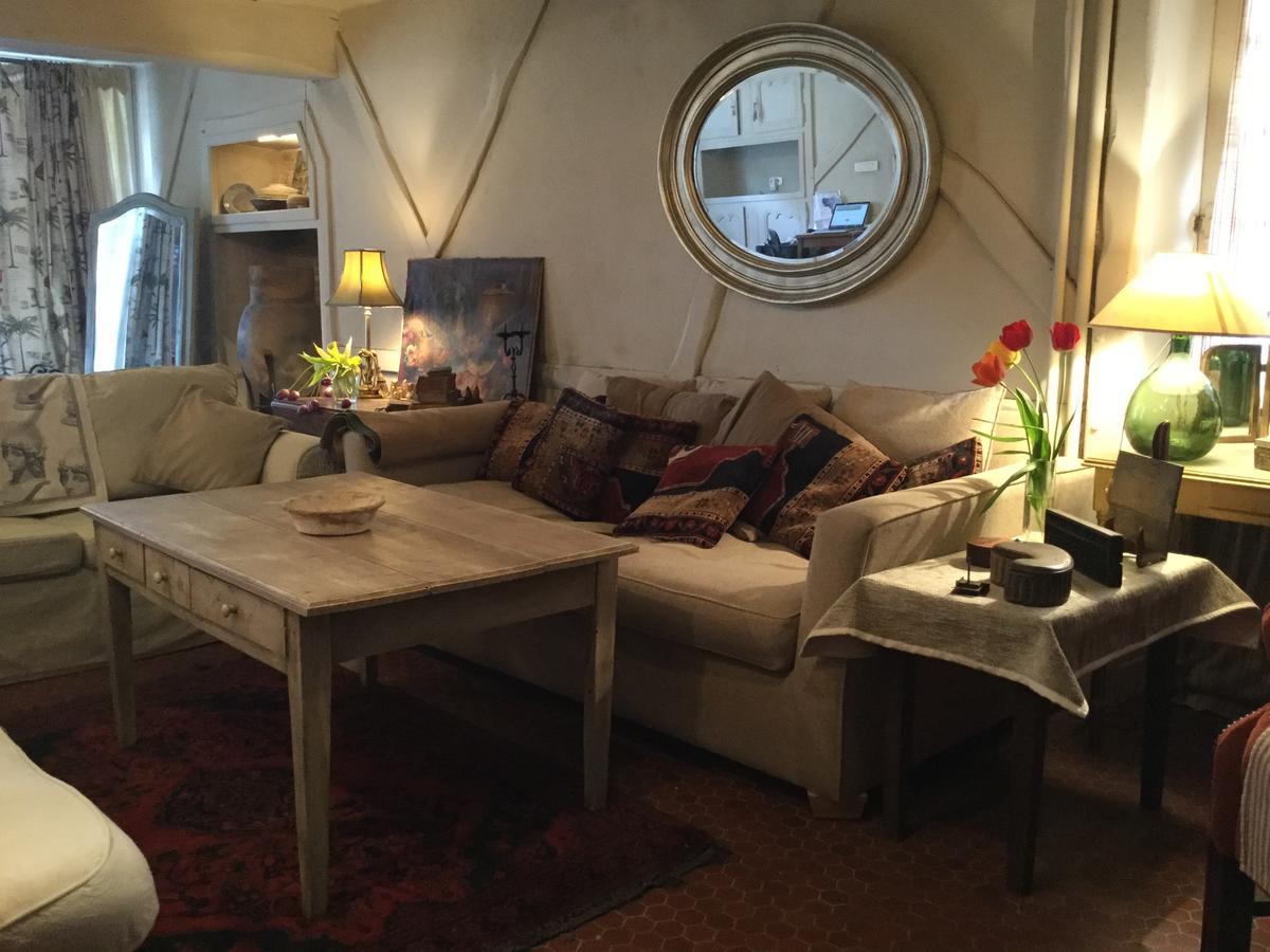 Le Logis B&B  La Trimouille Extérieur photo
